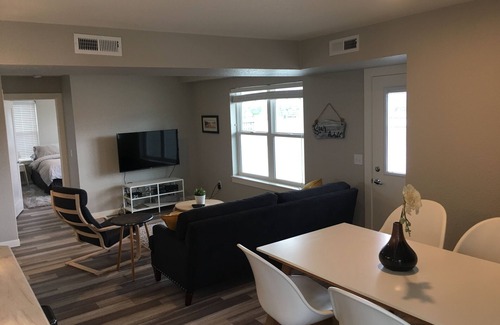 Farviews - Pattee Canyon Apartment | Bright and Modern 2 bedroom apartment with an AMAZING deck!