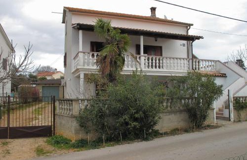 Skrbcici Apartment | Bright and Modern: Fully Furnished Krk Apartments with Private Parking
