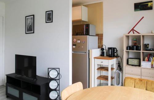 Bagnolet Apartment | Bright and pleasant studio near city center