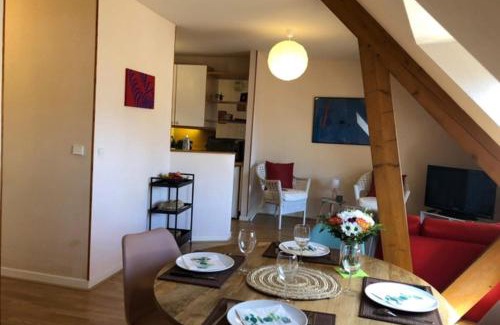 Rocabey - Alsace - Gare Apartment | Bright and quiet nest with terrace near beaches