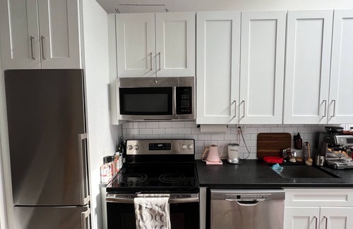 Greenpoint Apartment | Bright and Spacious 2 Bedroom Apartment in Prime Greenpointn