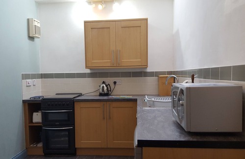 Tideswell Apartment | Bright and spacious holiday apartment in Tideswell with free Wifi