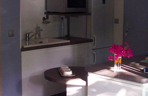 La Saline Les Bains Apartment | Bright apartment 80 meters from the lagoon, with large covered terrace