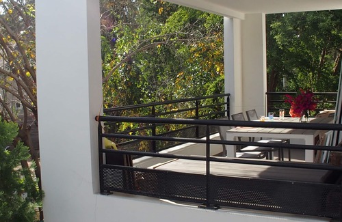 La Saline Les Bains Apartment | Bright apartment 80 meters from the lagoon, with large covered terrace