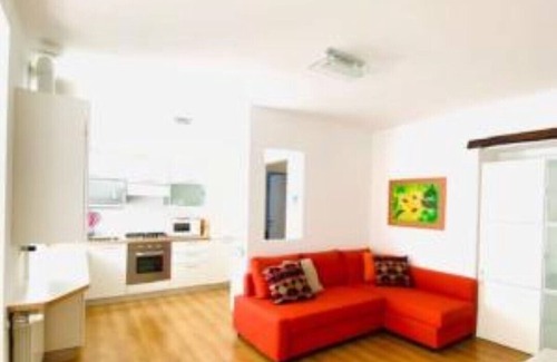 Barriera Vecchia-San Giacomo Apartment | Bright apartment in the center of Trieste