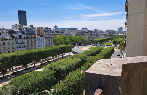Quartier de l'Ecole-Militaire Apartment | Bright apartment near Invalides and St Germain des Prés
