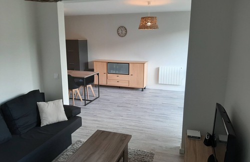 Figeac Apartment | Bright apartment near the center