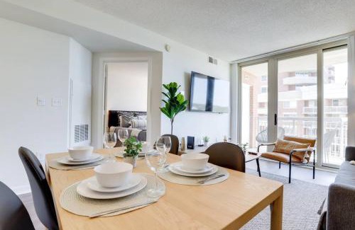Ballston Apartment | Bright Apartment Walk to Ballston Metro