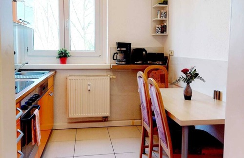 Gruna Apartment | Bright Apartment with Balcony at the Big Garden Near City Center