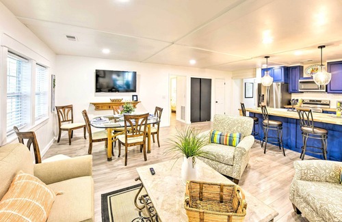 Shell Point House | Bright Beaufort Home w/Porch & Fire Pit!