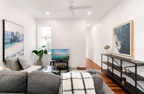 Darlinghurst Apartment | Bright Central Darlinghurst