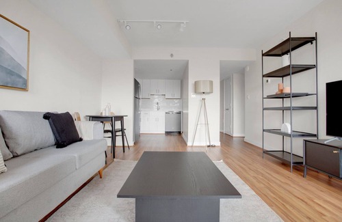 Court House Apartment | Bright Clarendon 1BR w/W/D & Gym, across street from WF, by Blueground