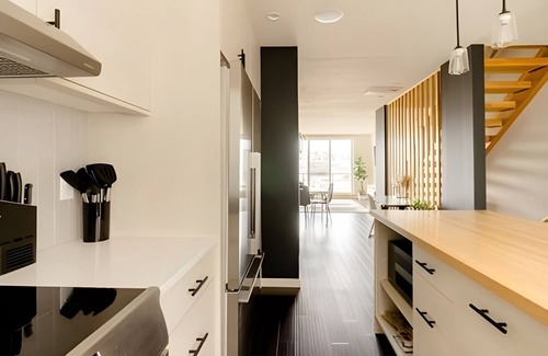 West Queen Anne House | Bright & Clean 3br Queen Anne Townhouse | Sophari