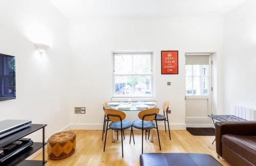 Angel Apartment | Bright & Comfortable Angel Apartment