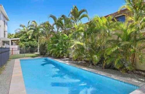 Tweed Heads South Apartment | Bright & Cosy 2 Bed, 2 Bath Apartment, With Pool