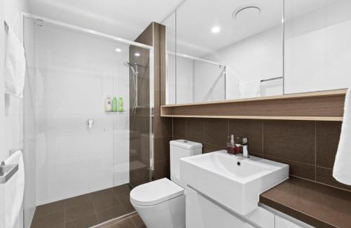Kelvin Grove Apartment | Bright Cozy 1BR Parking&pool&gym ZEST 1405