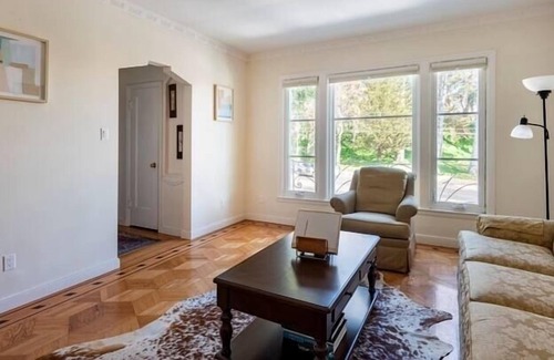 Outer Mission House | Bright, Cozy 3B2B Home @ a Convenient SF Location