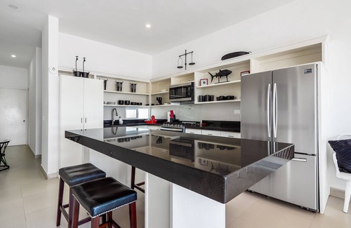 La Paloma Villa | Bright dog-friendly villa with beach views, private patio, outdoor pool, kitchen