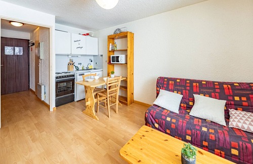Montgellafrey Apartment | Bright studio for 4 near slopes, TV, equipped kitchen