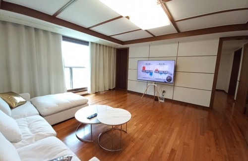 Banpo-dong Apartment | ☆bright Gangnam apartment☆ 3Bdr 2Bath☆40평
