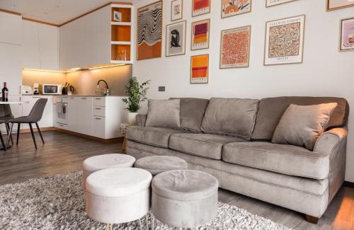 Kaunas Apartment | Bright Kaunas apartment with Castle view