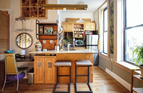 Williamsburg Apartment | Bright Loft ~ Full Floor ~ 5 Windows ~ Projector ~ Williamburg ~ Near Waterfront