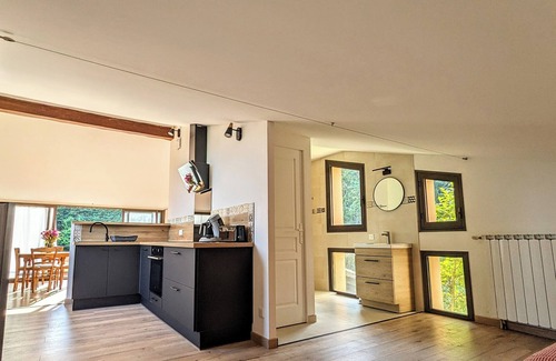 Lasalle Apartment | Bright loft in the Cévennes