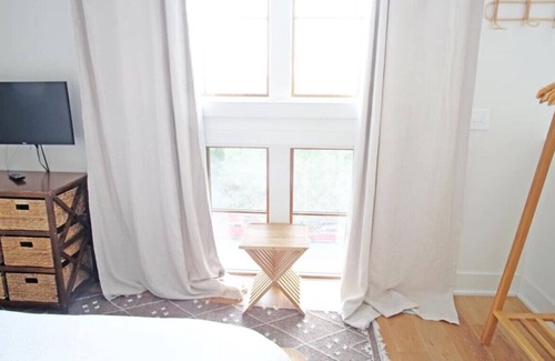 Yamacraw Village Apartment | Bright Loft With a Patio in Downtown Savannah