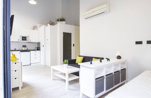 Simancas Apartment | Bright loft with chill out 15min from the center