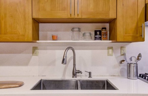 Parkside Condo | Bright & modern 2 BEDS NEAR SF Zoo | Easy Parking