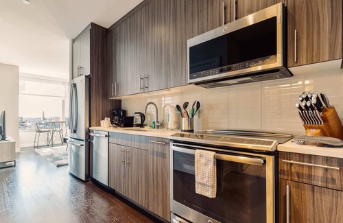 Seaport District Apartment | Bright & Modern Apt Downtown Seaport