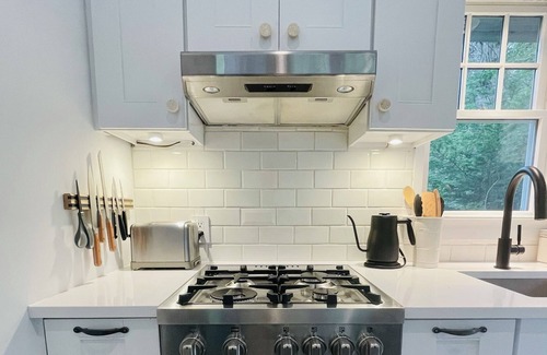 East Hampton North Cottage | Bright Modern Boho Beach Cottage, Heated Pool Access, EV Charging hook up