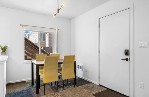 Downtown Apartment | Bright Modern One BR Apartment in SFO