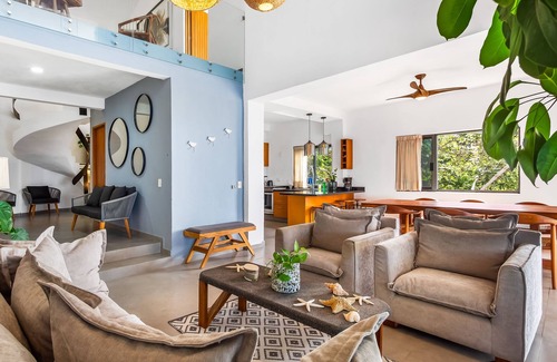 Conchas Chinas Condo | Bright ocean-view 2-story condo near beach with pool, balcony & full kitchen