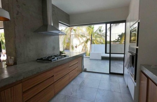 Diaz Ordaz Condo | Bright Pent House in the heart of Vallarta.