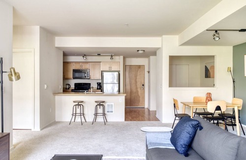 Downtown Apartment | Bright Redmond 2BR w/ Gym & W/D, near Marymoor Park, by Blueground