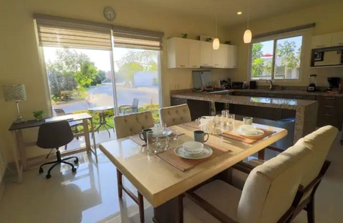 Las Jarretaderas Condo | Bright & Spacious 2bd-2ba Condo + Pool + Jacuzzi + Gym