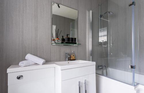 Sunderland Apartment | Bright & Spacious 2-bed House