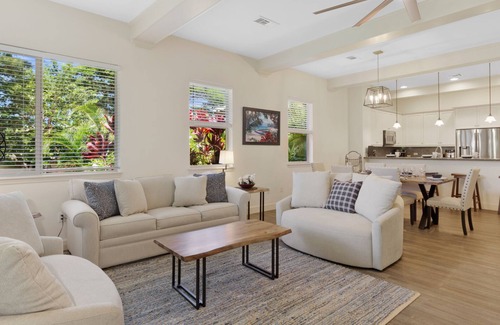 Kamuela House | Bright, Spacious 3 Bedroom- Beach Club Access