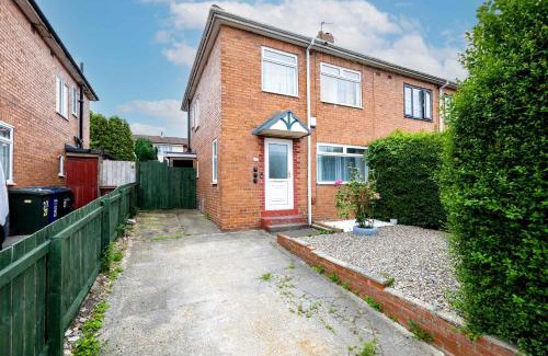 Newcastle-upon-Tyne House | Bright & Spacious 3 Bedroom Home in Newcastle