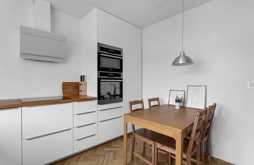 Seltjarnarnes Apartment | Bright & Spacious apartment