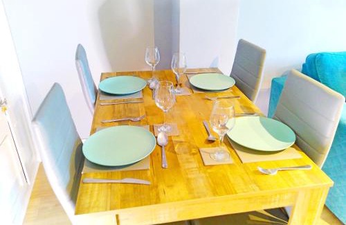 Gorgie Apartment | Bright & Spacious Flat by Murrayfield Stadium