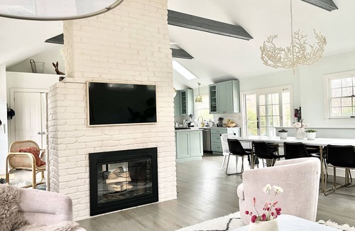 Clearwater Beach House | Bright & Spacious Springs East Hampton Beach Retreat with Private Beach Access