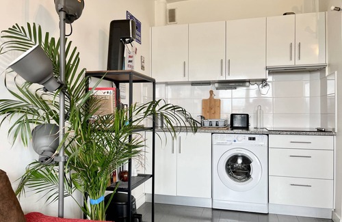 Centre Ville Apartment | Bright studio with balcony on the 10th floor