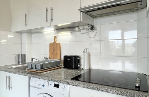 Centre Ville Apartment | Bright studio with balcony on the 10th floor