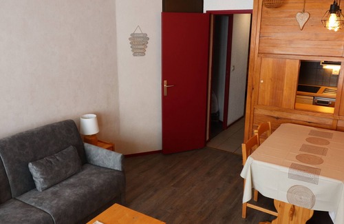 Le Lavachet Apartment | Bright Studio Near Slopes · Balcony · WiFi · Pet-Friendly