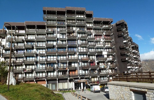 Le Lavachet Apartment | Bright Studio Near Slopes · Balcony · WiFi · Pet-Friendly