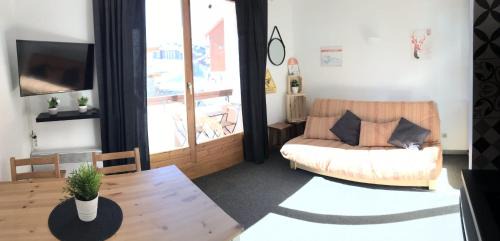 Plagne Villages Apartment | Bright studio with balcony