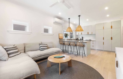 Rose Bay Apartment | Bright & Stylish Entire Rose Bay Apartment
