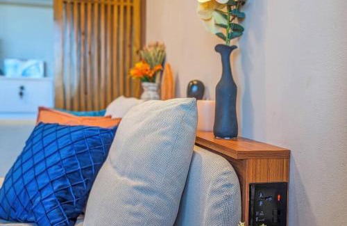 Matandang Balara Apartment | Bright & Stylish Studio Condo in Commonwealth, UP Diliman